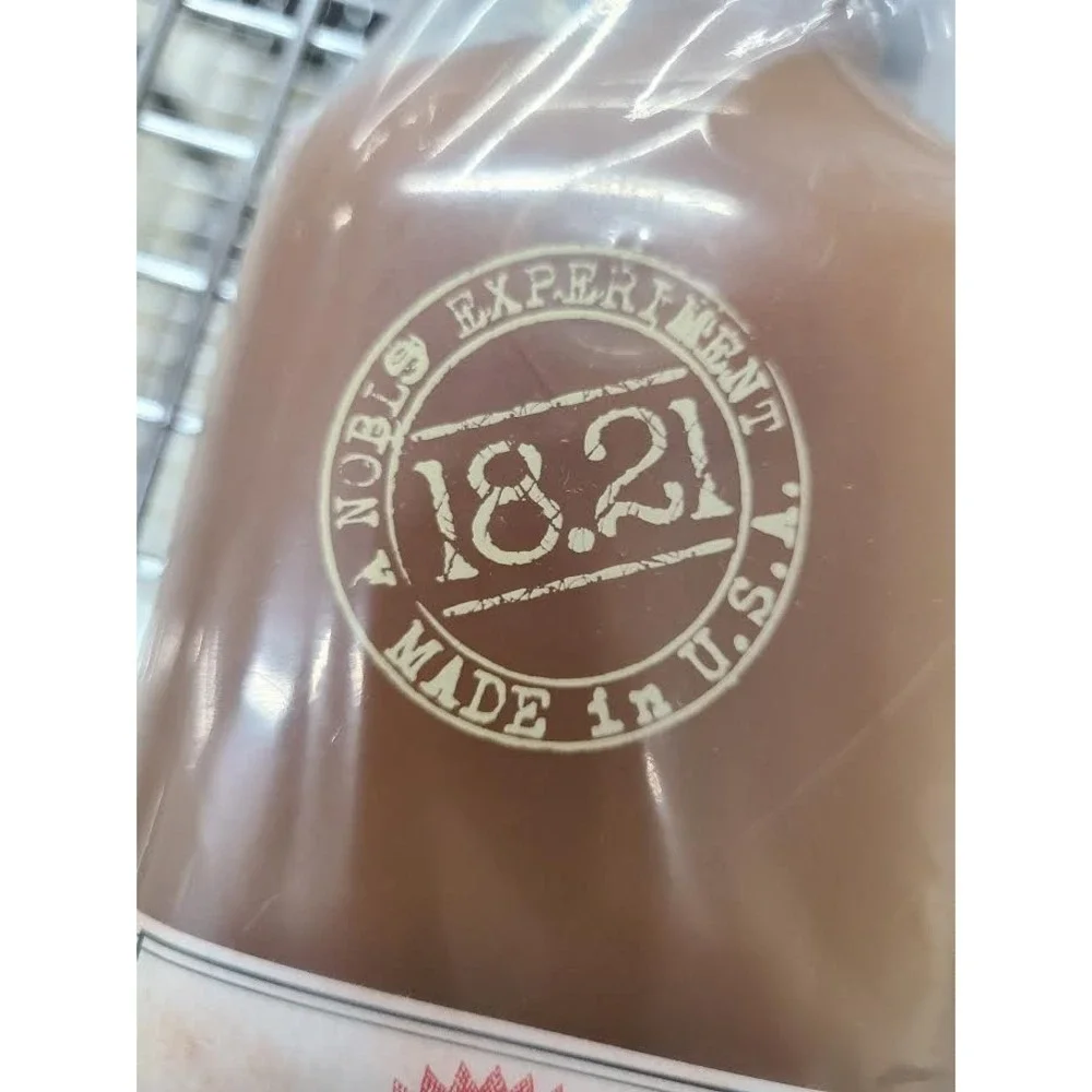 18.21 Man Made Sweet Tobacco Body Wash - 18oz. - Picture 3 of 5